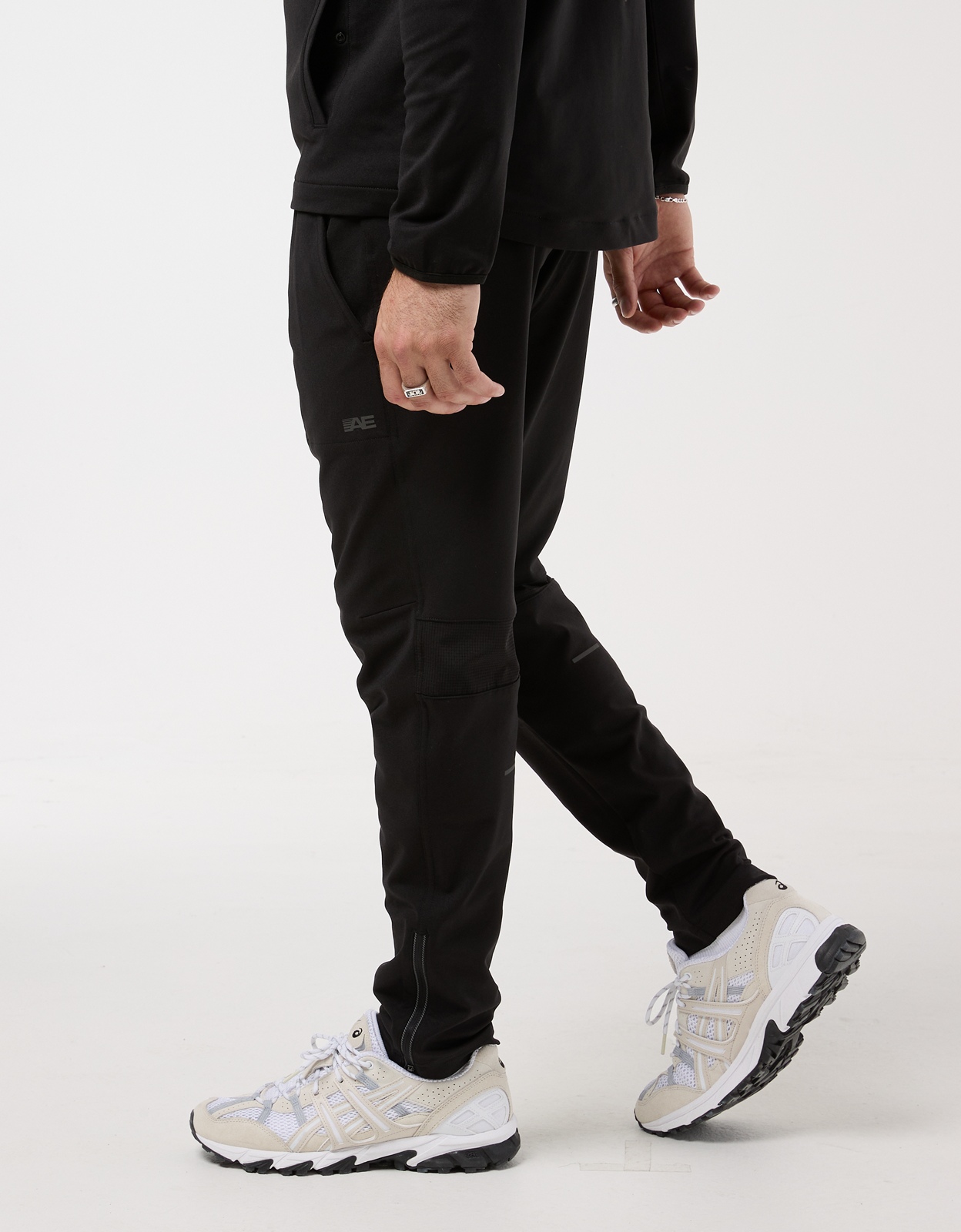 New balance max intensity pants deals